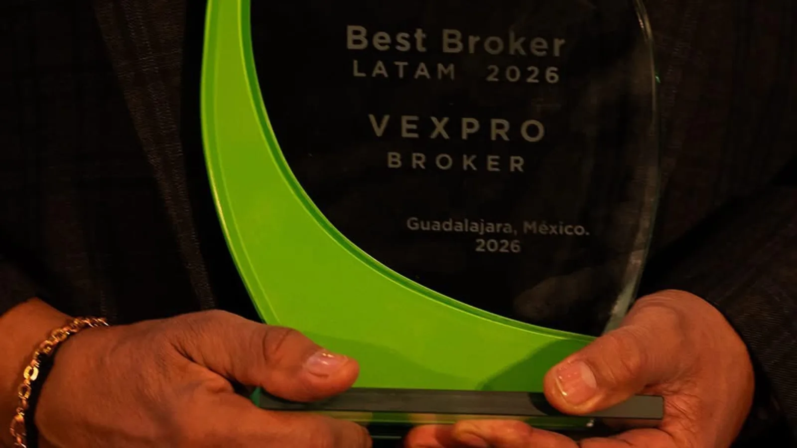 VexPro named Best Broker LATAM in Guadalajara