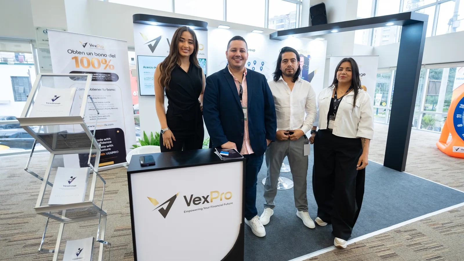 VexPro at FX Expo Global Lima: two awards in a single edition